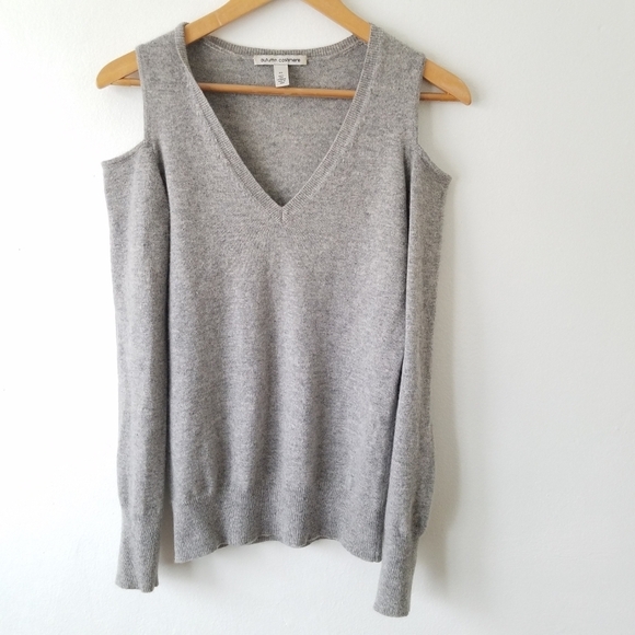 Autumn Cashmere Cold Shoulder V-Neck Longsleeve Pull-over Sweater  Size XS - Picture 1 of 8